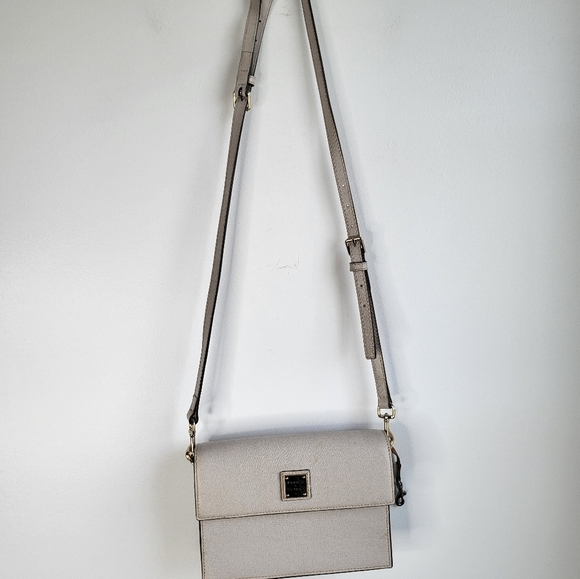 Dooney and Bourke light tan/off white cross body bag - Picture 3 of 4